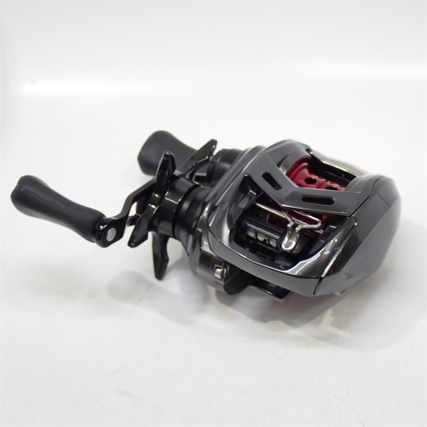 ２０アルファスエアーＴＷ　８．６Ｒ